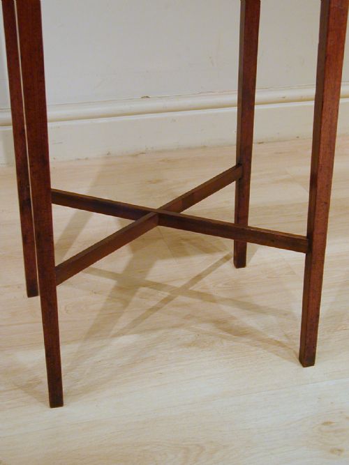 A CHARMING LITTLE GEORGIAN TABLE - ADDITIONAL PHOTO 11