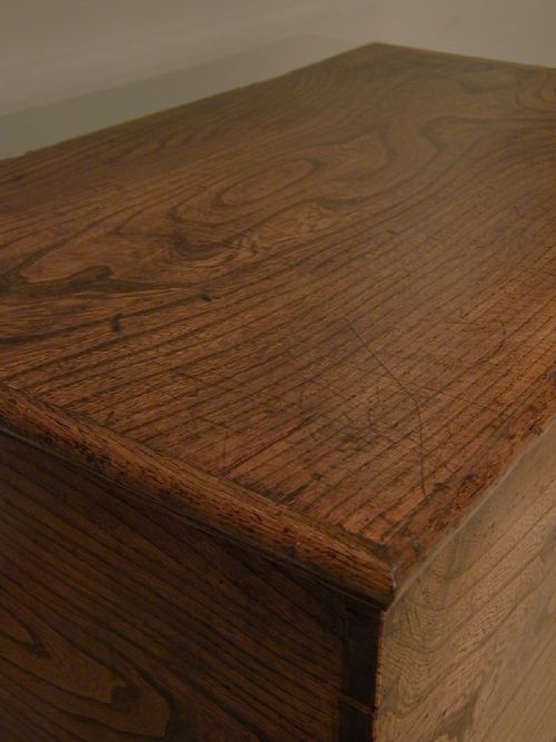 A BEAUTIFUL SOLID ENGLISH ELM TRUNK - ADDITIONAL PHOTO 11