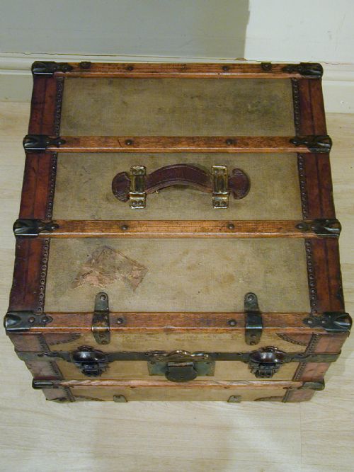 A BEAUTIFUL CABIN STEAMER TRUNK - ADDITIONAL PHOTO 7