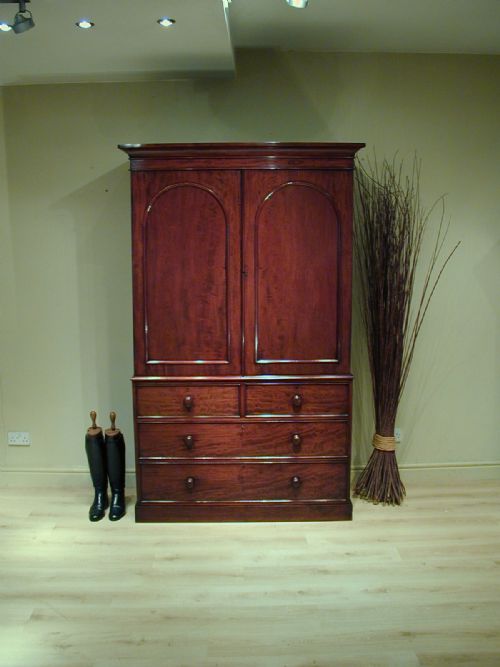 an exquisite linen pressgentleman's wardrobe - CATEGORY: ANTIQUE WARDROBES - DATED 1850