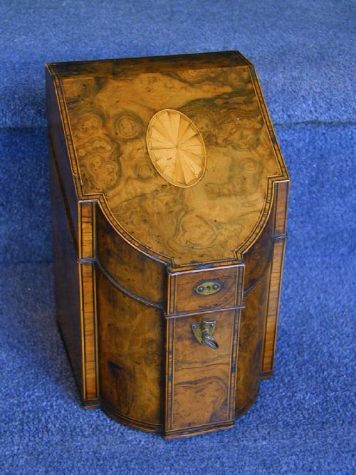 A SMALL 'KNIFE BOX' STATIONERY CABINET - ADDITIONAL PHOTO 1