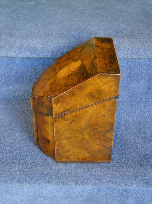 A SMALL 'KNIFE BOX' STATIONERY CABINET - ADDITIONAL PHOTO 6