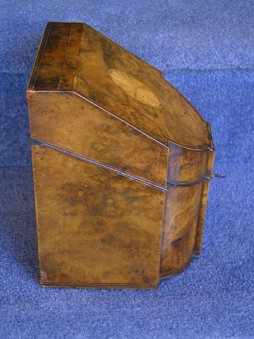 A SMALL 'KNIFE BOX' STATIONERY CABINET - ADDITIONAL PHOTO 9