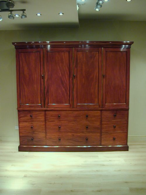 FINEST QUALITY 4DOOR WARDROBE - ADDITIONAL PHOTO 3