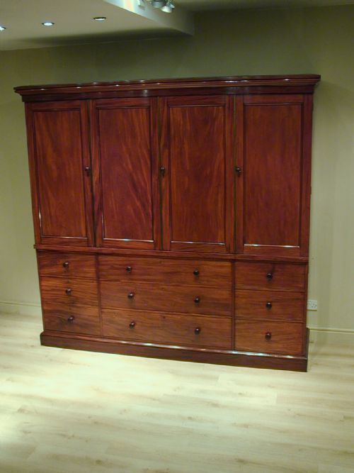 FINEST QUALITY 4DOOR WARDROBE - ADDITIONAL PHOTO 5