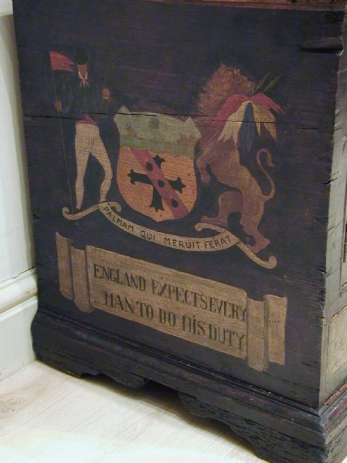 AN EXCEPTIONAL 19TH CENTURY PAINTED TRUNK - ADDITIONAL PHOTO 7