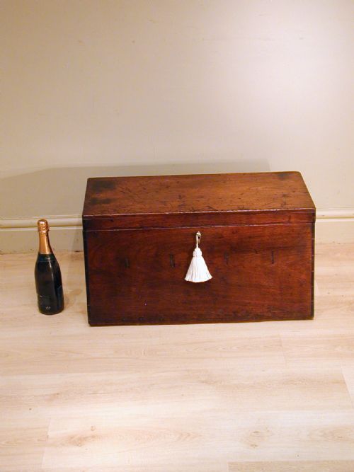 AN UNUSUAL 19TH CENTURY STORAGE TRUNK - ADDITIONAL PHOTO 2