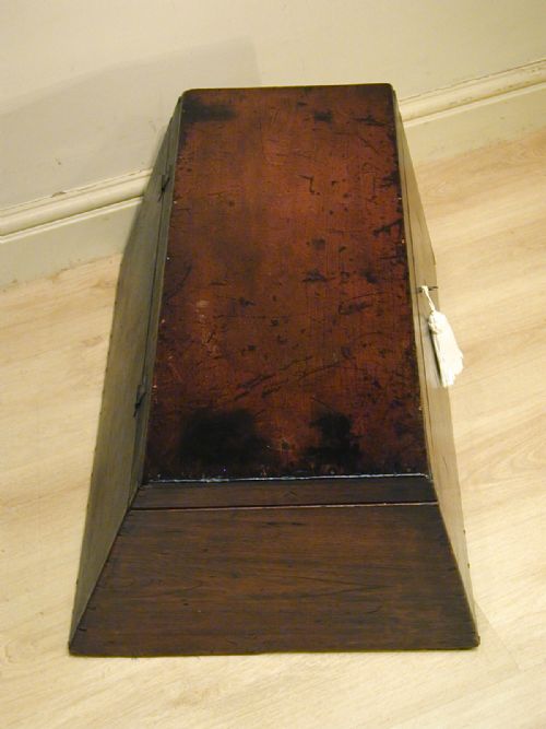 AN UNUSUAL 19TH CENTURY STORAGE TRUNK - ADDITIONAL PHOTO 4