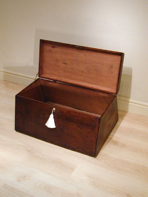 AN UNUSUAL 19TH CENTURY STORAGE TRUNK - ADDITIONAL PHOTO 9
