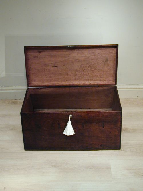 AN UNUSUAL 19TH CENTURY STORAGE TRUNK - ADDITIONAL PHOTO 10