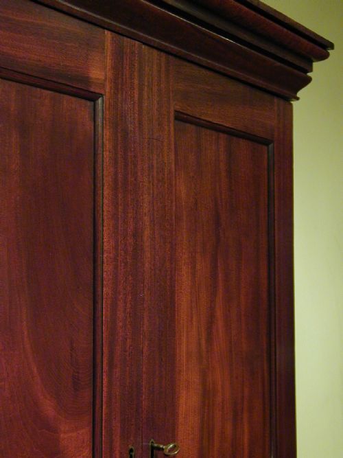 A BEAUTIFUL SMALL 2DOOR WARDROBE - ADDITIONAL PHOTO 12