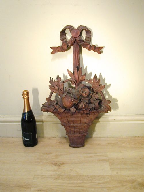 a beautiful handcarved wall appliqu - CATEGORY: ANTIQUE MISCELLANEOUS - DATED 1910