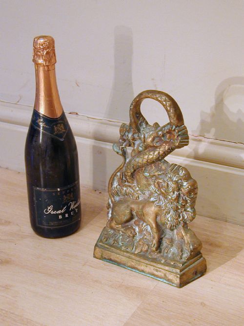 A SUPERB VICTORIAN DOOR STOP - ADDITIONAL PHOTO 4