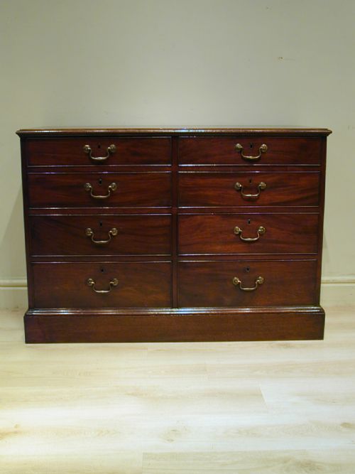A WONDERFUL DOUBLE CHEST OF DRAWERS - ADDITIONAL PHOTO 5