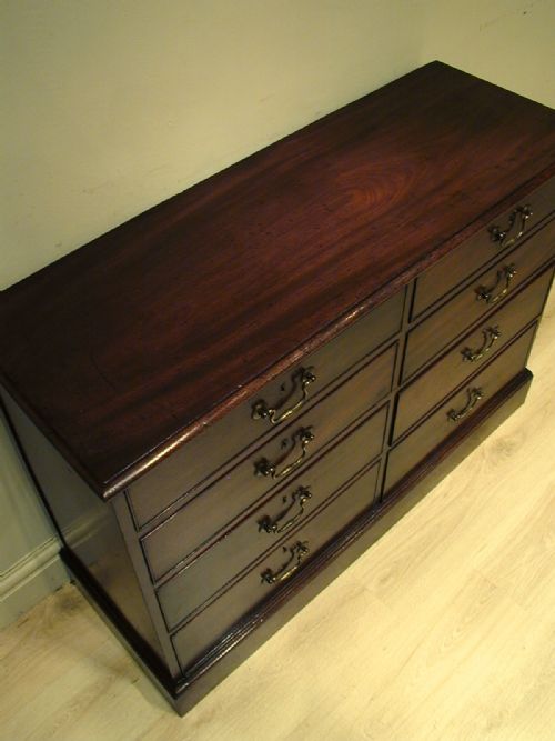 A WONDERFUL DOUBLE CHEST OF DRAWERS - ADDITIONAL PHOTO 7