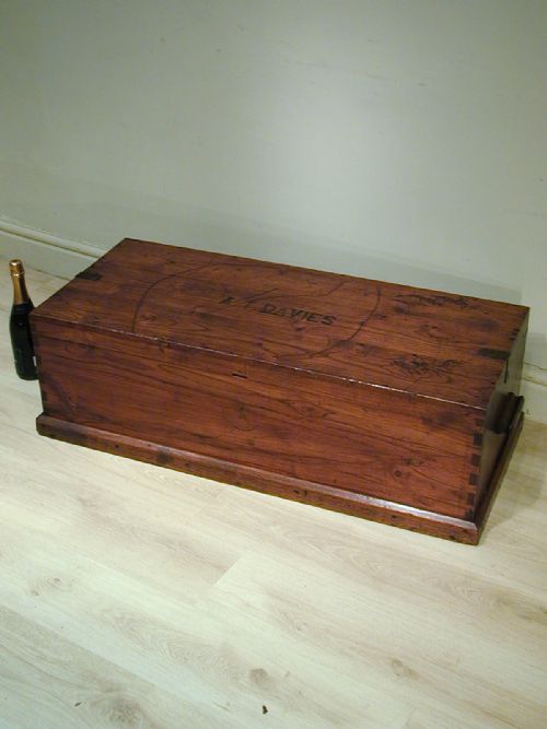 A GOOD QUALITY CAMPHORWOOD TRUNK - ADDITIONAL PHOTO 1
