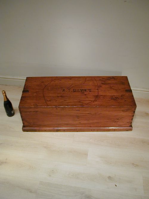 A GOOD QUALITY CAMPHORWOOD TRUNK - ADDITIONAL PHOTO 4
