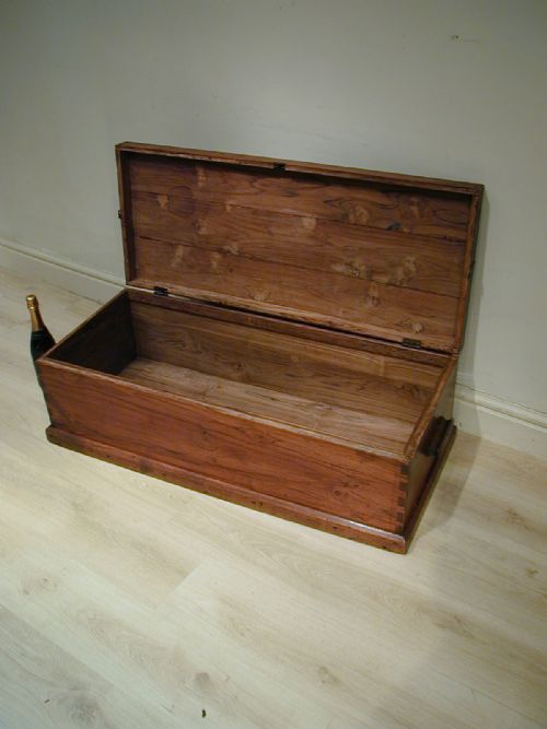 A GOOD QUALITY CAMPHORWOOD TRUNK - ADDITIONAL PHOTO 6