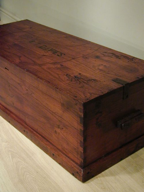 A GOOD QUALITY CAMPHORWOOD TRUNK - ADDITIONAL PHOTO 9