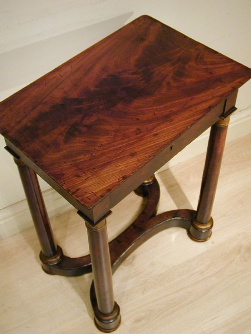 A VERY SMALL SINGLEDRAWER SIDE TABLE - ADDITIONAL PHOTO 4