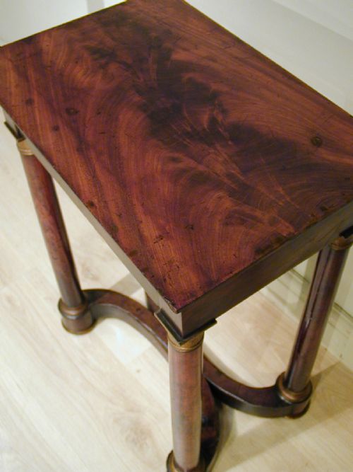 A VERY SMALL SINGLEDRAWER SIDE TABLE - ADDITIONAL PHOTO 6