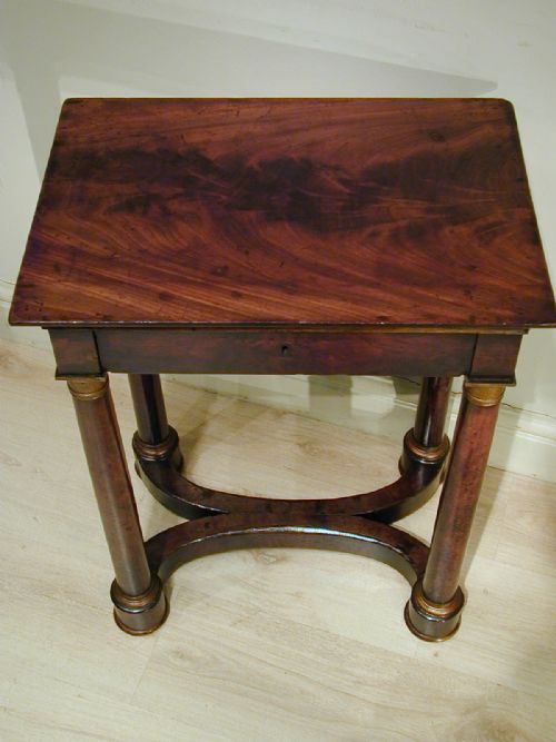 A VERY SMALL SINGLEDRAWER SIDE TABLE - ADDITIONAL PHOTO 9