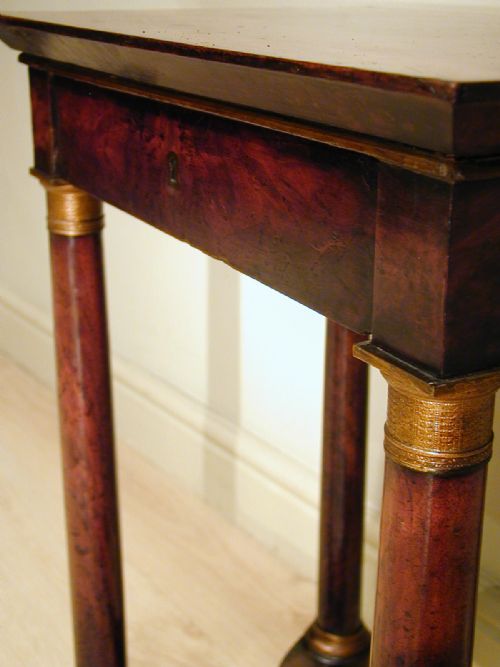A VERY SMALL SINGLEDRAWER SIDE TABLE - ADDITIONAL PHOTO 11