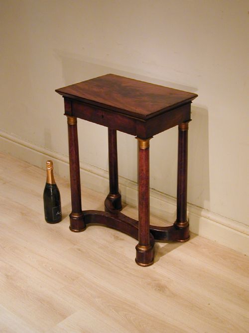 A VERY SMALL SINGLEDRAWER SIDE TABLE - ADDITIONAL PHOTO 12