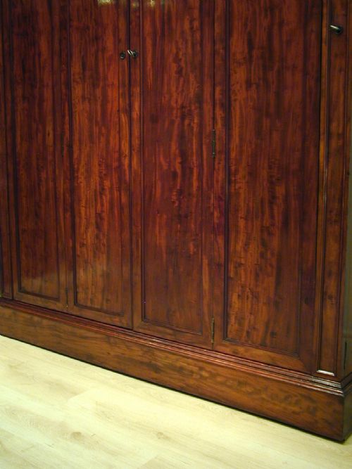 THE VERY FINEST QUALITY TWODOOR WARDROBE - ADDITIONAL PHOTO 5