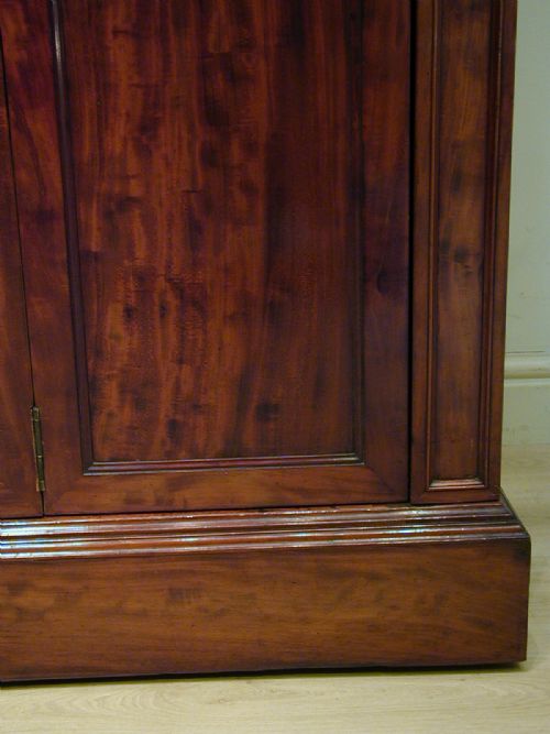 THE VERY FINEST QUALITY TWODOOR WARDROBE - ADDITIONAL PHOTO 6