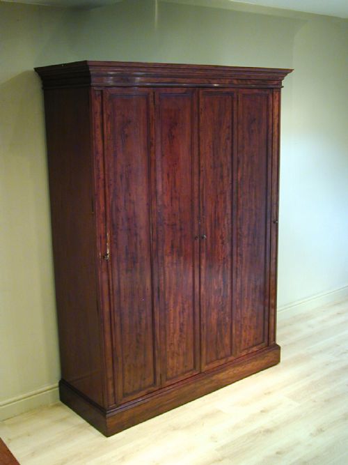 THE VERY FINEST QUALITY TWODOOR WARDROBE - ADDITIONAL PHOTO 9