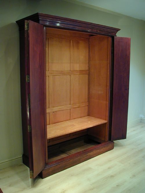 THE VERY FINEST QUALITY TWODOOR WARDROBE - ADDITIONAL PHOTO 11