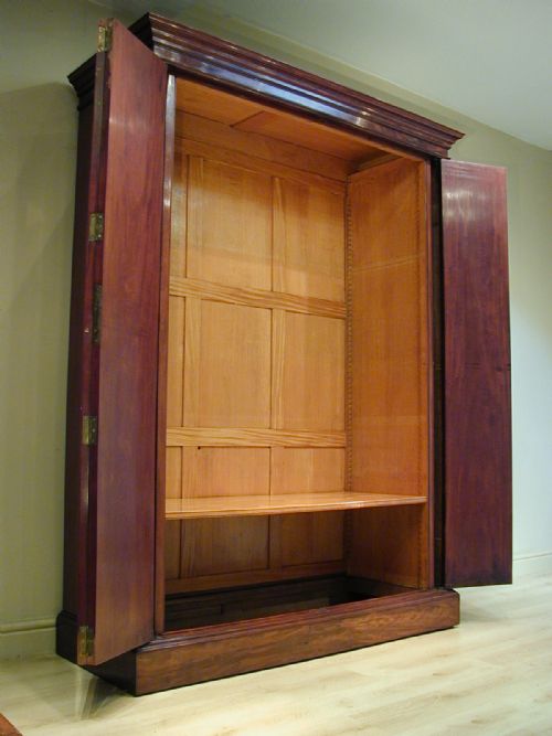 THE VERY FINEST QUALITY TWODOOR WARDROBE - ADDITIONAL PHOTO 13