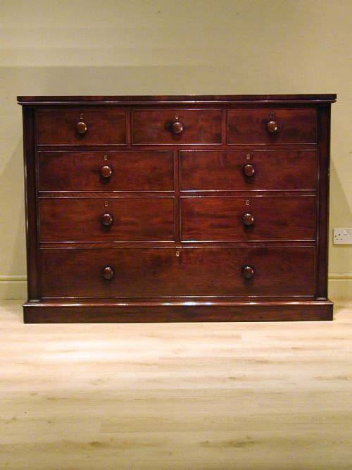 A TRULY WONDERFUL MULTIDRAWER CHEST - ADDITIONAL PHOTO 2