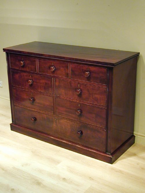 A TRULY WONDERFUL MULTIDRAWER CHEST - ADDITIONAL PHOTO 4