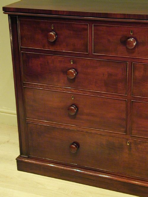A TRULY WONDERFUL MULTIDRAWER CHEST - ADDITIONAL PHOTO 9