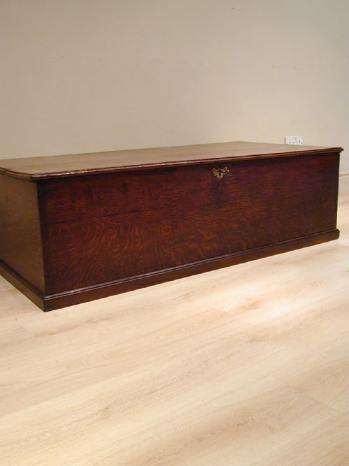 A SUPERB GEORGIAN LOW TRUNK - ADDITIONAL PHOTO 13