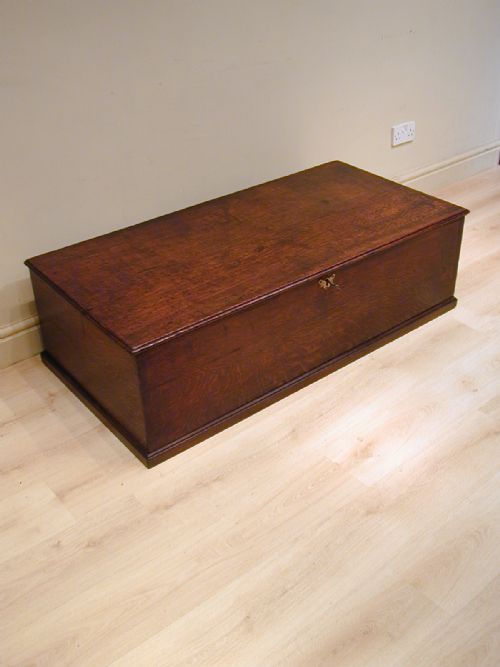 A SUPERB GEORGIAN LOW TRUNK - ADDITIONAL PHOTO 14