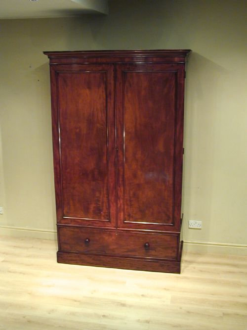 THE HIGHEST QUALITY 2DOOR WARDROBE - ADDITIONAL PHOTO 1