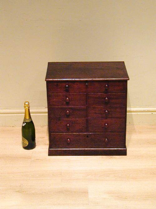 BEAUTIFUL LITTLE CHEST CABINET - ADDITIONAL PHOTO 2