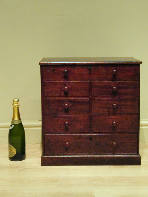 BEAUTIFUL LITTLE CHEST CABINET - ADDITIONAL PHOTO 3