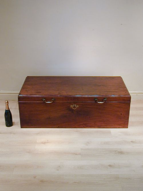 A FINE GEORGIAN STORAGE TRUNK - ADDITIONAL PHOTO 2