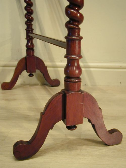 A SUPERB VICTORIAN TOWEL RAIL - ADDITIONAL PHOTO 11