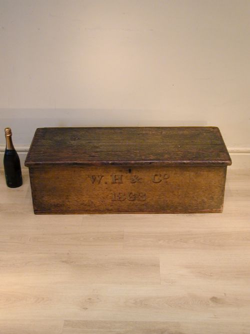 an exquisite painted victorian trunk - CATEGORY: ANTIQUE CHESTS - DATED 1860