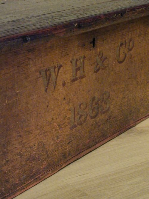 AN EXQUISITE PAINTED VICTORIAN TRUNK - ADDITIONAL PHOTO 14