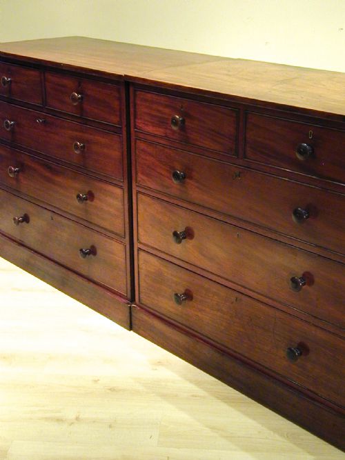 A BEAUTIFUL PAIR OF CHESTS OF DRAWERS - ADDITIONAL PHOTO 14