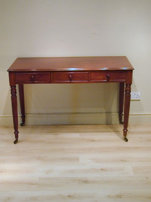 A FINE LATE GEORGIAN DESKSIDE TABLE - ADDITIONAL PHOTO 2
