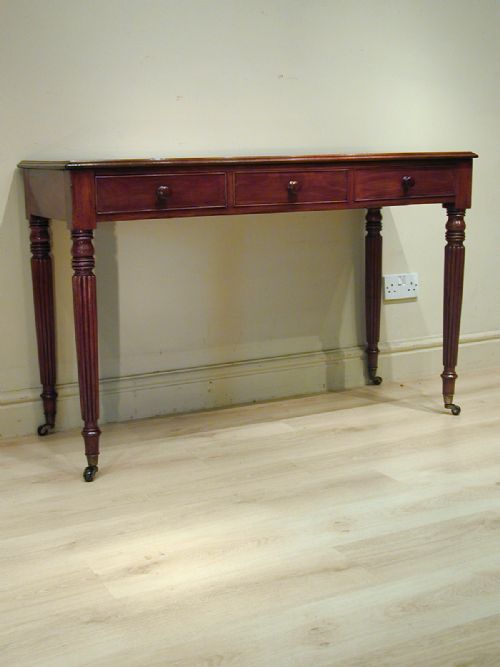 A FINE LATE GEORGIAN DESKSIDE TABLE - ADDITIONAL PHOTO 7