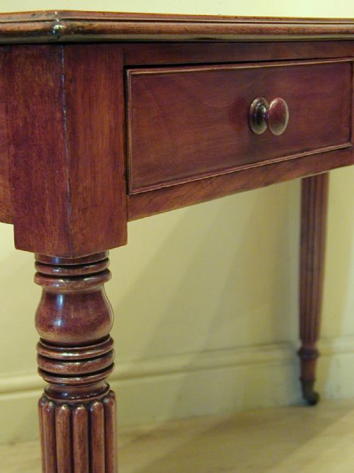A FINE LATE GEORGIAN DESKSIDE TABLE - ADDITIONAL PHOTO 9