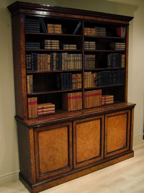 LIBRARY BOOKCASE OF THE HIGHEST QUALITY - ADDITIONAL PHOTO 4